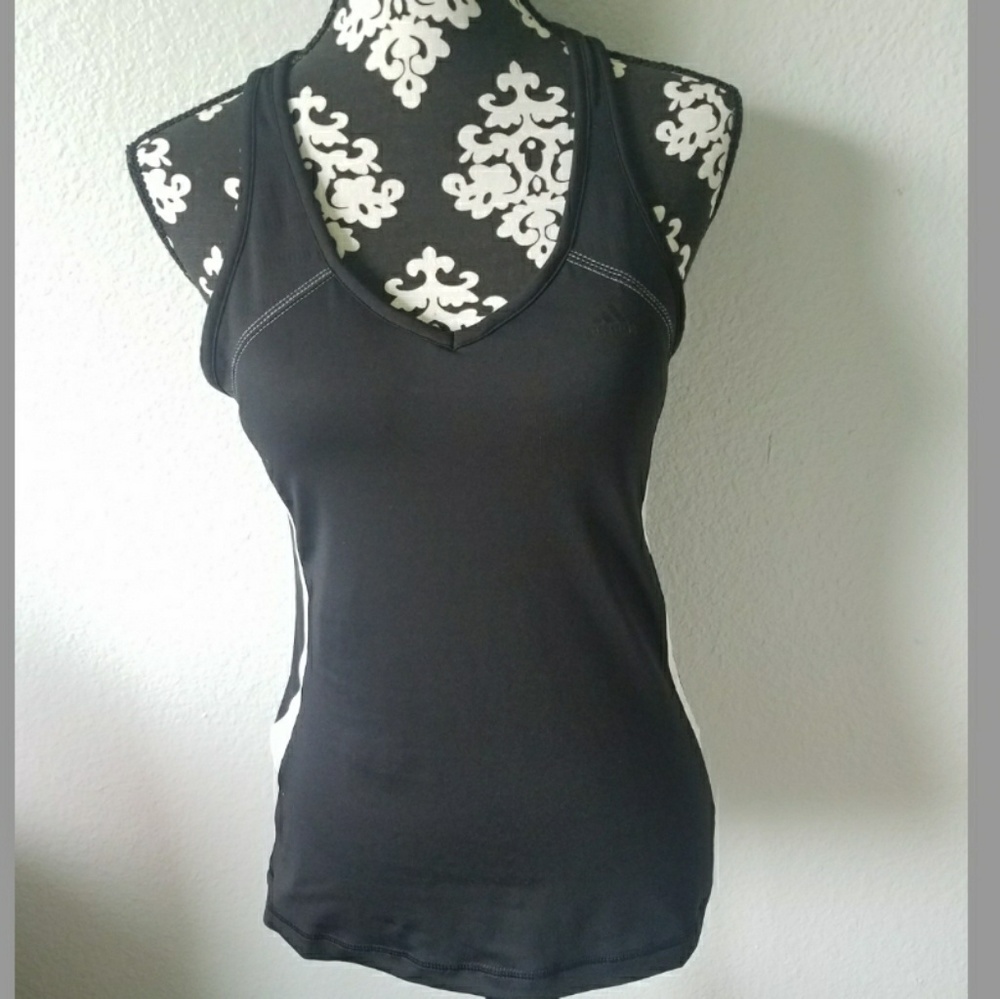 Adidas black workout top with built-in bra